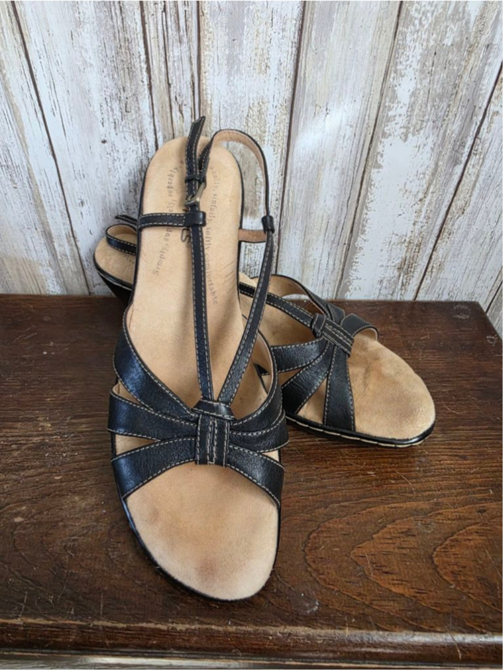 Women's Softspots Black Beige Leather Wedge Sandals Size 8 - Picture 8 of 11
